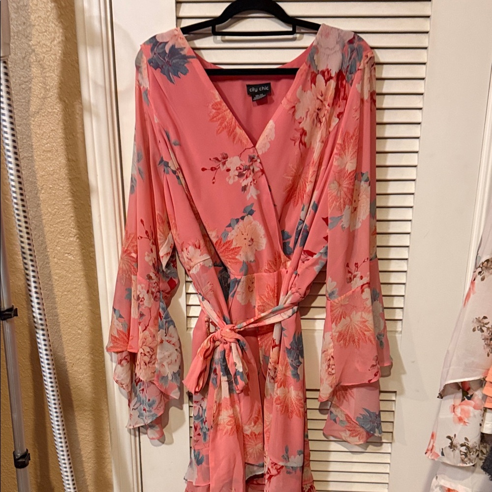 City Chic Pink Floral Dress